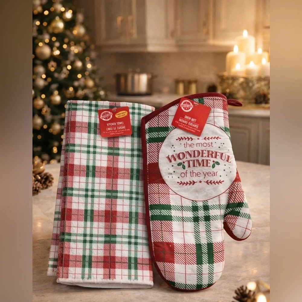 Festive Red and Green Kitchen Towel and Oven Mitt Set